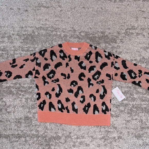 NWT Pink Lilly Sweater Size Small - Picture 2 of 3